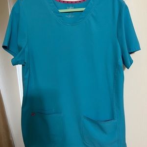 Heart soul scrub set. Top is XL. Bottom is L